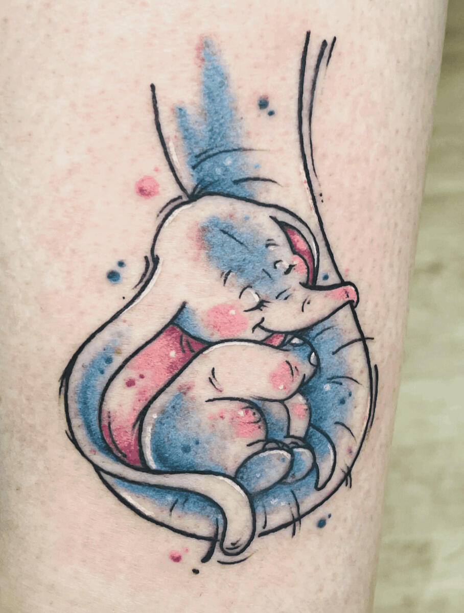 dumbo tattoo disney dumbo effet croquis couleur aquarelle