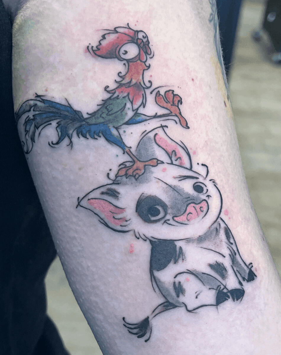 pouah tattoo disney vaiana pua hei hei effet croquis couleur aquarelle
